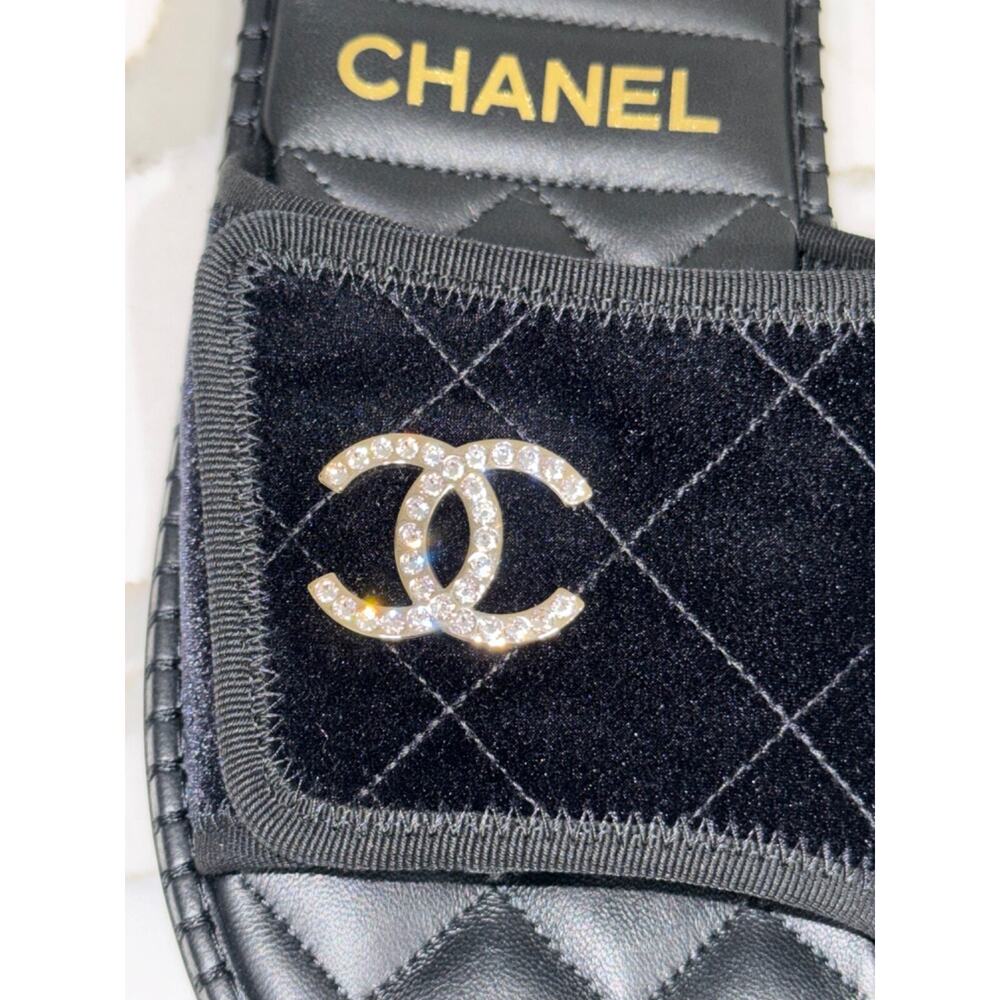 Chanel 23M Black Velvet Crystal CC Logo Hotel Mule Slide Slip On Flat Sandal 40 - Picture 6 of 16